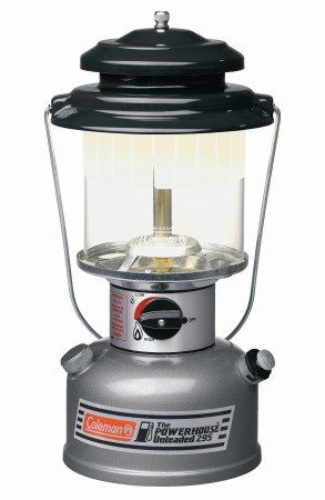 COLEMAN Powerhouse™ Benzinlampe für Einsatz in Basecamps, Expeditionen, mit Glühstrümpfen, 200 Watt, Zündung elektrisch